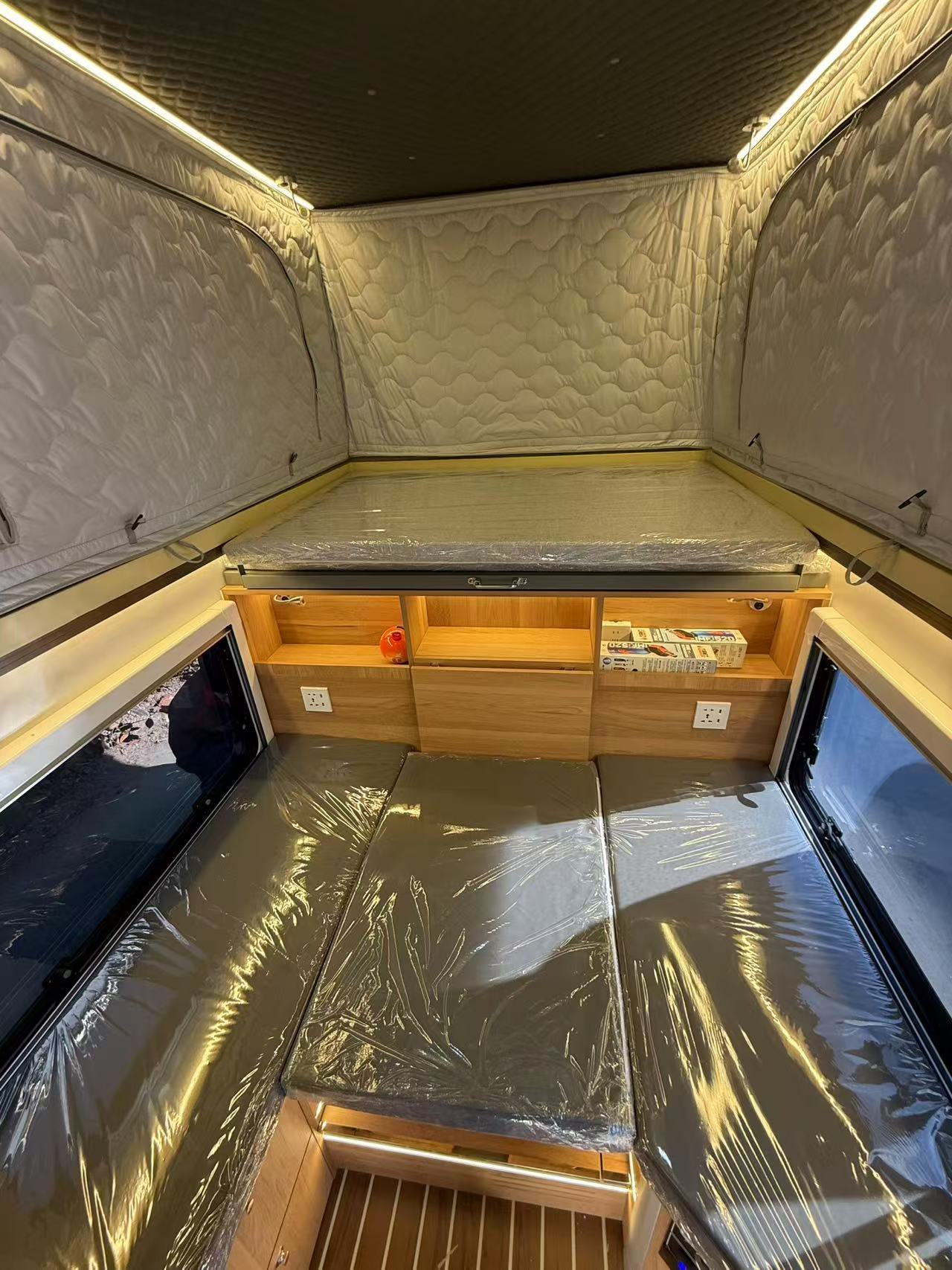 Truck camper - Image 9