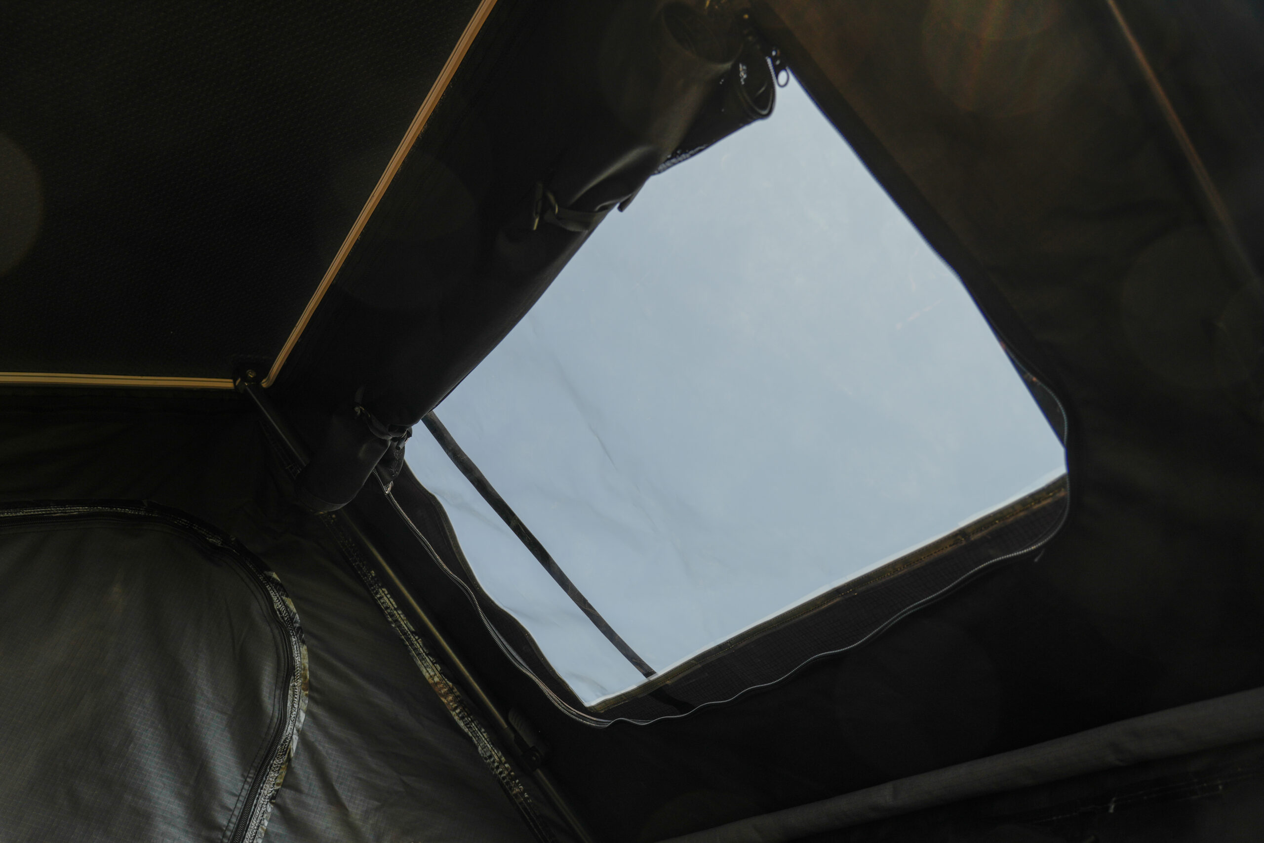 Roof tent (01) - Image 10