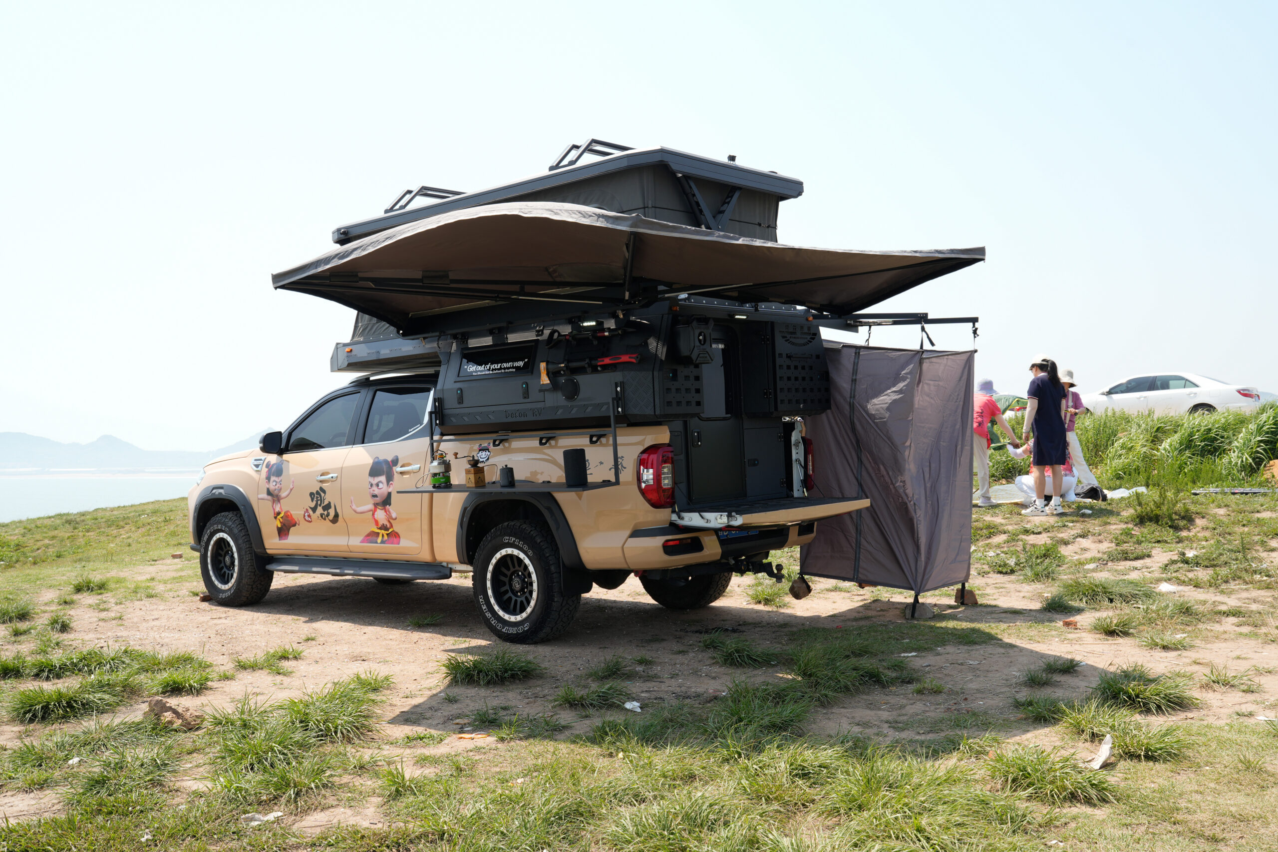 Aluminum off-road pop-up camper - Image 5