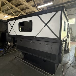 Aluminum hard roof pop-up camper（less than 6.5ft)