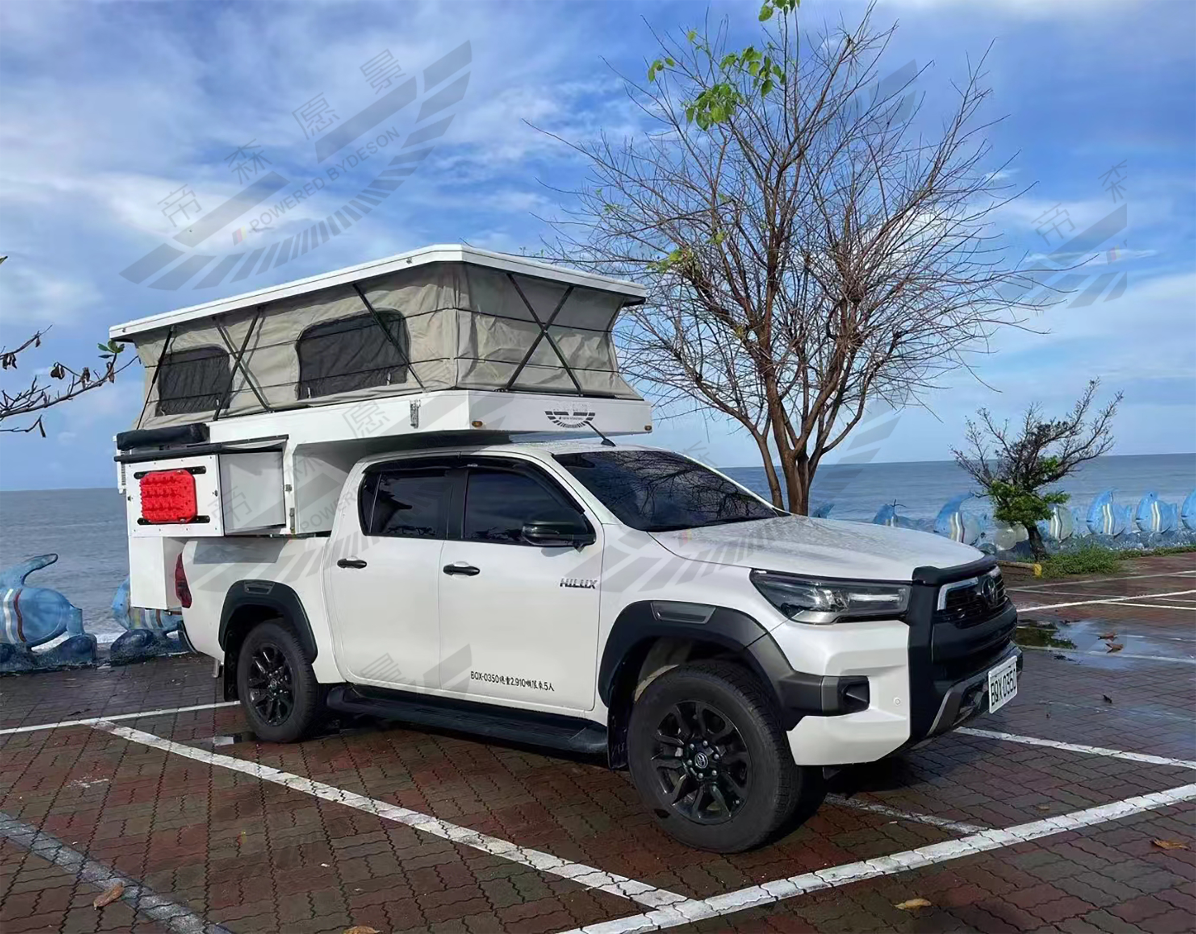 Aluminum pop-up camper - Image 6